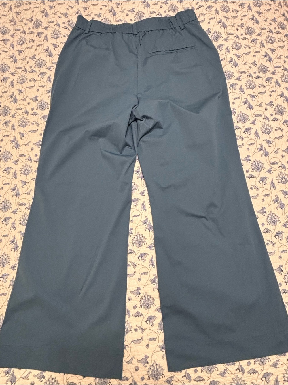 Halara women’s M Petite Blue Dress Pants wide leg stretch Work or Athleisure NWT - Picture 2 of 8